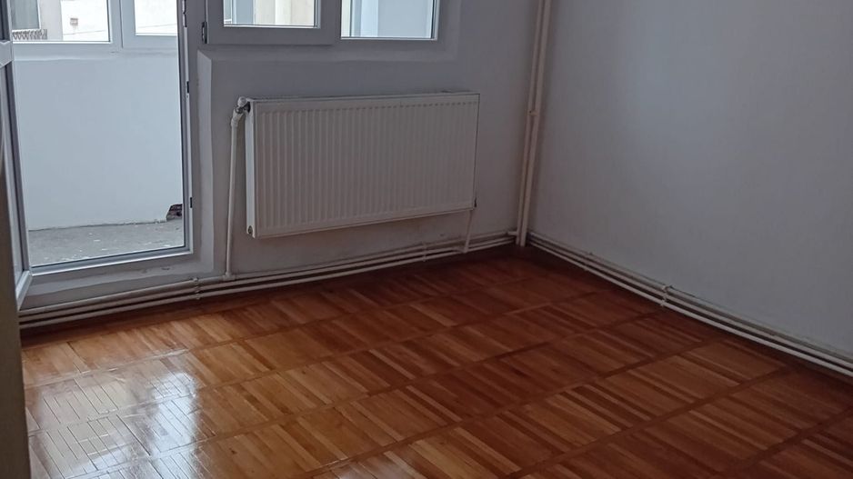 Apartament 2 camere – Port, etaj 1/4 – 3 balcoane, centrală, geam la baie - Poză 14