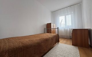 Apartament 3 camere, Nicolina, etaj 1, renovat recent - Poză 5
