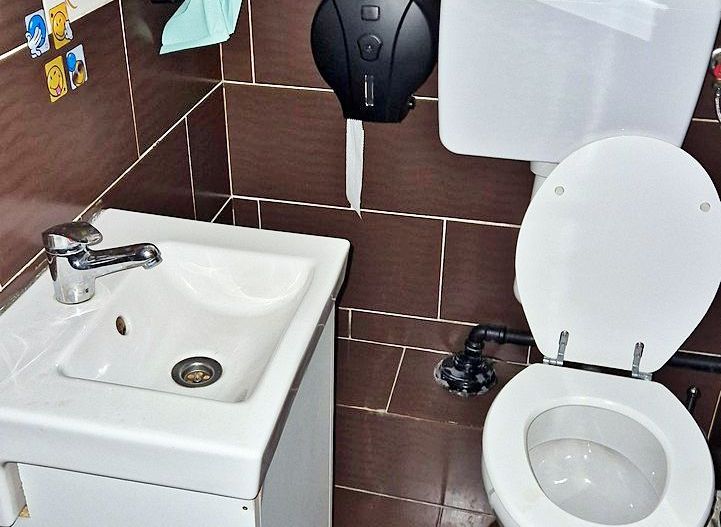 AZURA Imobiliare - Spatiu Comercial Bulevard Ultracentral Pitesti - Poză 8