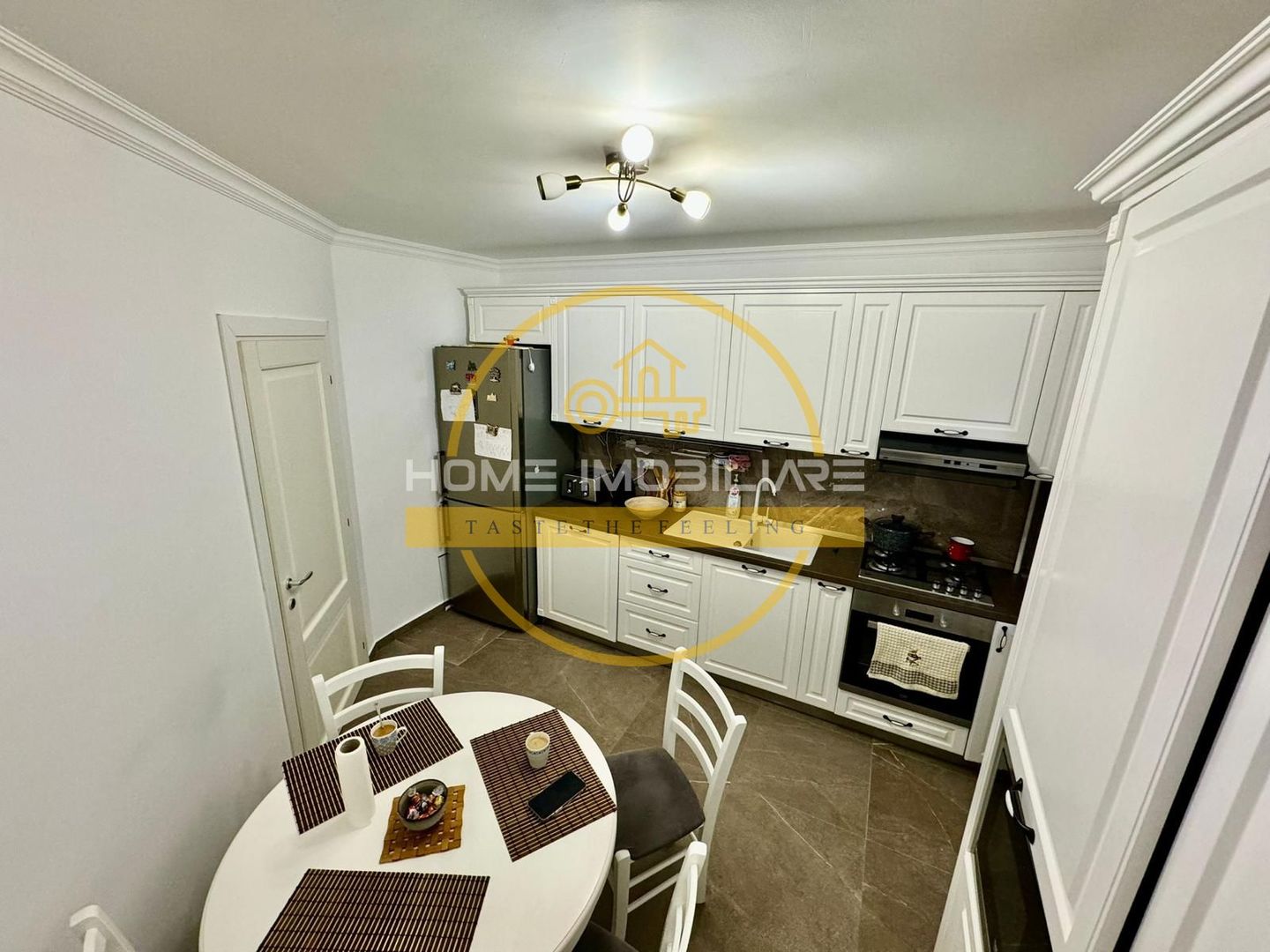 Etaj 1 Apartament cu 3 Camere, Decomandat, Pacurari - Poză 7