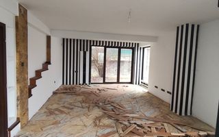 Proprietate amplă cu două case și teren generos, Brașov – str. Cariere - Poză 17