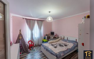 Casă P+M Năvodari | 6 camere | Curte superb amenajată - Poză 14