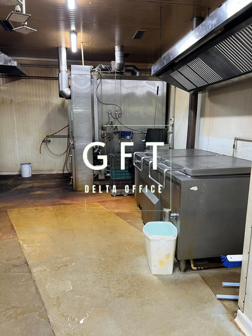 BUSINESS LA CHEIE! FABRICA + RESTAURANT + 2 MAGAZINE + TEREN INTR. 9688 MP - Poză 27