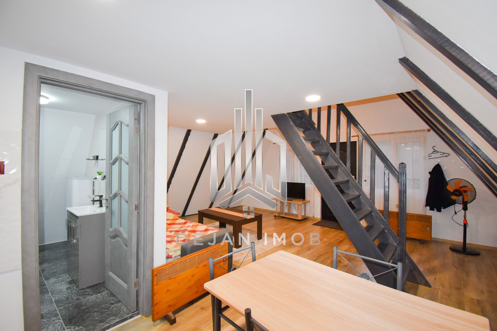 A-Frame | 50 mp | Vâlcele - Poză 9