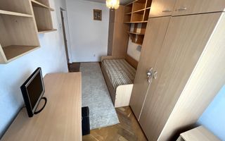 Apartament cu 3 Camere, Etaj Intermediar, Zona Cetate - Poză 7