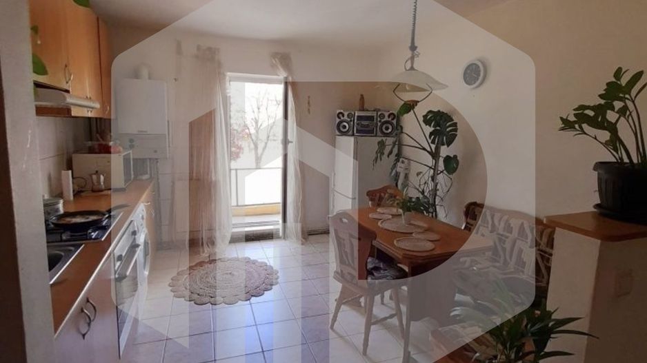 Apartament 3 camere Strand- Etaj 1/Decomandat+balcon+pivnita - Poză 1