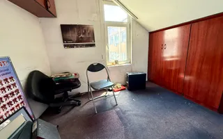 Spatiu pe 2 niveluri – 160 mp, trafic intens,  zona 21 Decembrie - Poză 12