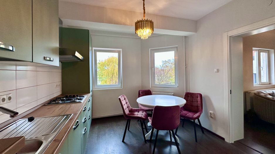 Apartament cu 3 camere de vânzare în Dumbravita - Poză 7