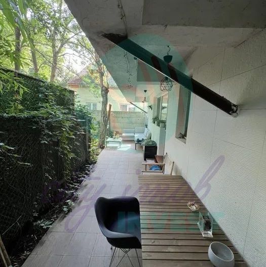 Bloc Boutique - 2 camere cu o mica curte si 2 bai - Poză 7