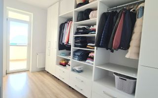 Apartament modern 57 mp utili 2 balcoane loc de parcare zona Lazaret - Poză 7
