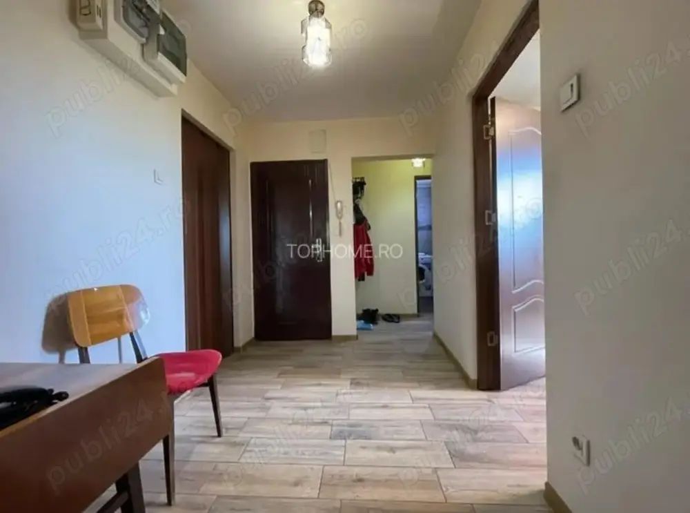 Apartament cu 3 camere, 2 băi, etaj 4/8 – Bloc reabilitat, zonă excele - Poză 8