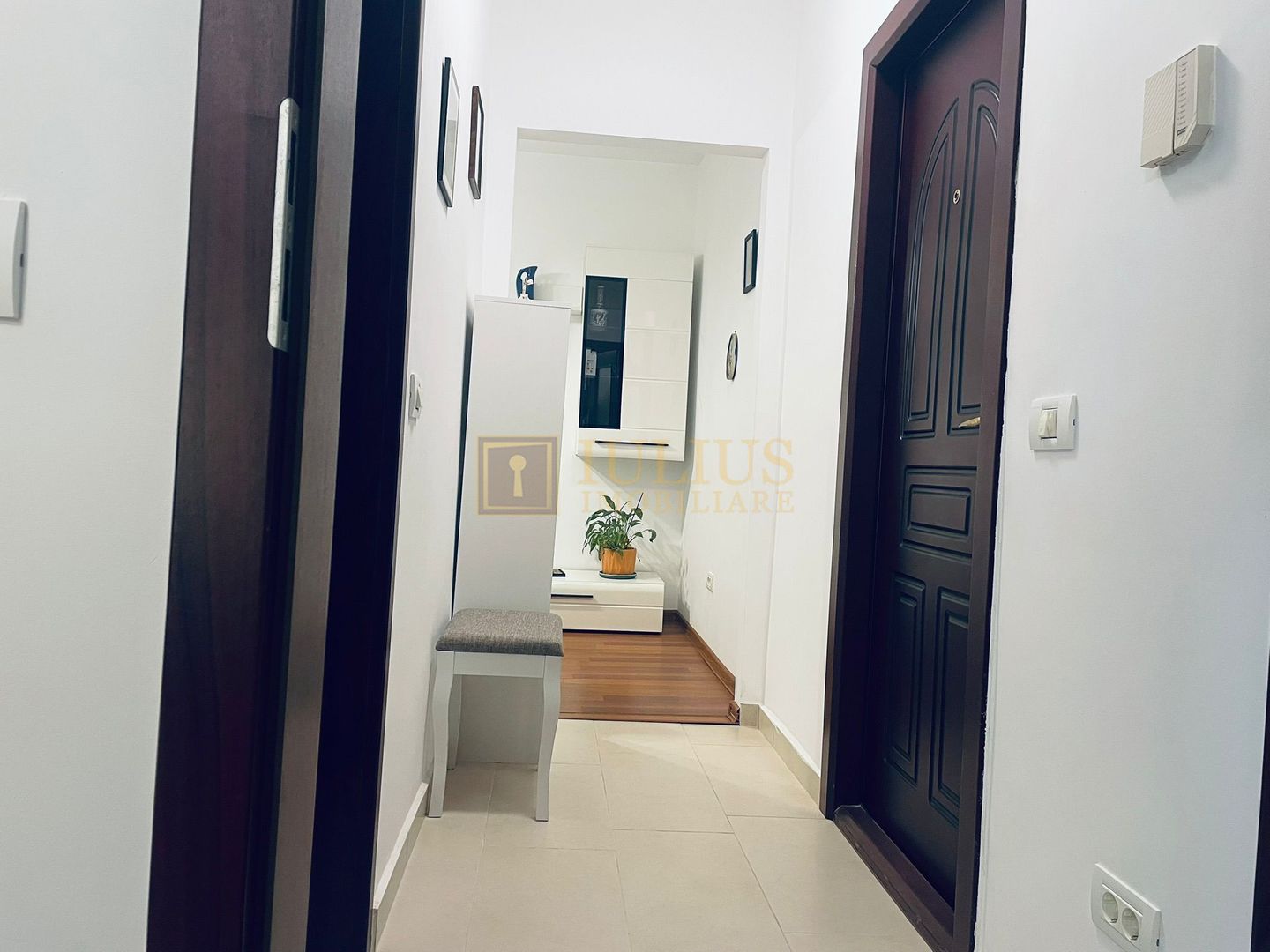 3 camere-Medicina| vis a vis de ISHO| - Poză 7