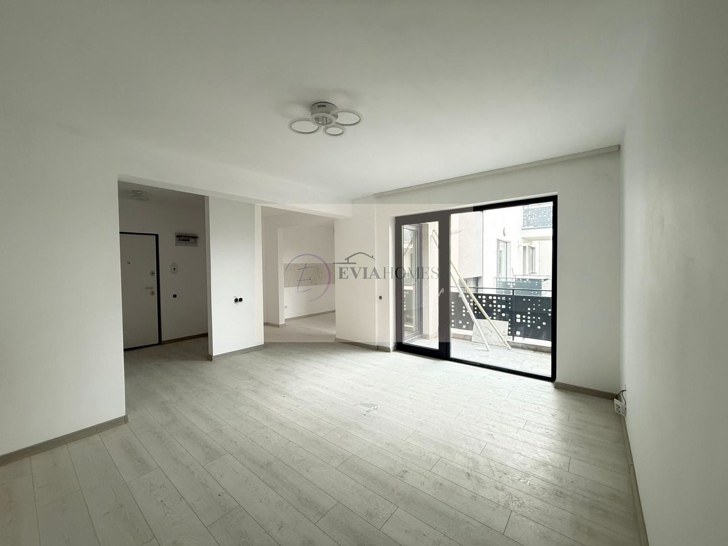 3 camere/2 băi/Parcare inclusă/Constructie premium - Poză 2