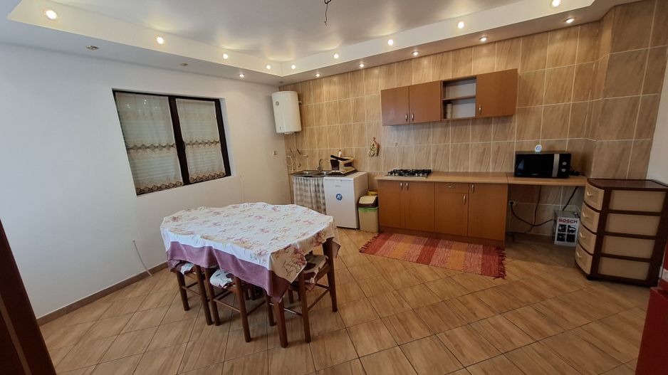 🏡 Casă de vânzare – Nicolae Bălcescu, la E85 - Poză 8