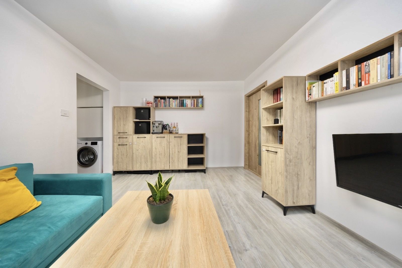 Apartament modern cu 2 camere, Noua, Etaj intermediar - Gata de locuit - Poză 4