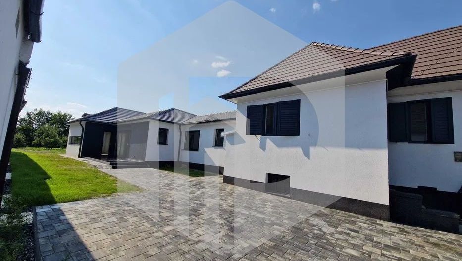 Casa Single | 191 mpu | Pivnita | 4 Dormitoare | Cristian | Centru - Poză 2