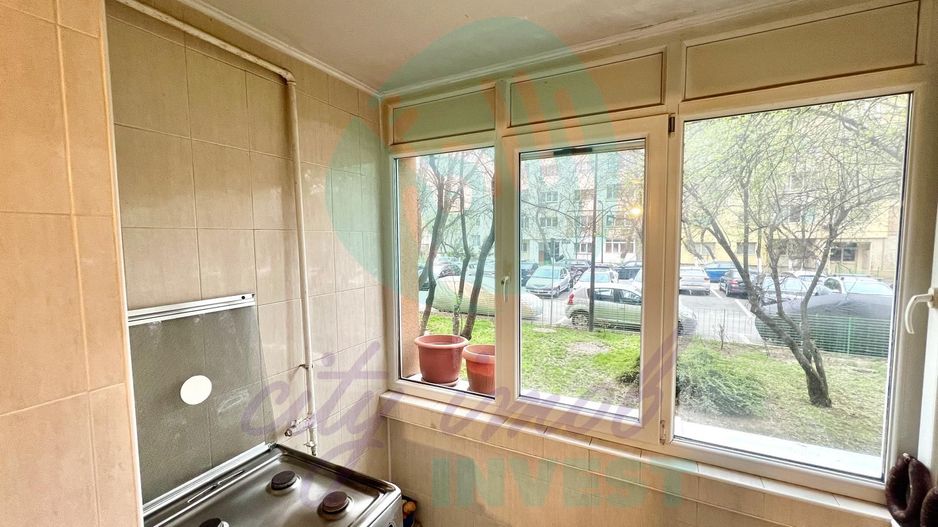 3 camere decomandat | 5 min metrou Apărătorii Patriei | Bloc anvelopat - Poză 4