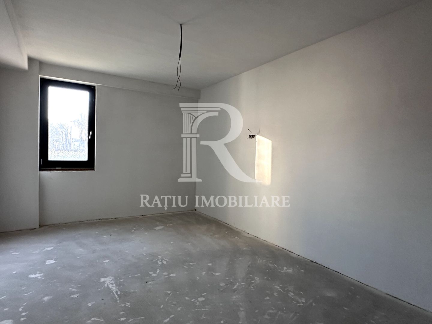 Apartament cu 3 camere | Ultracentral | Oradea - Poză 2