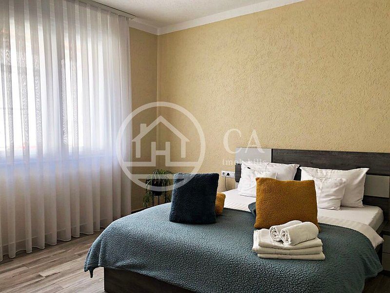 Casa de inchiriat cu 3 camere in zona centrala, Oradea - Poză 9