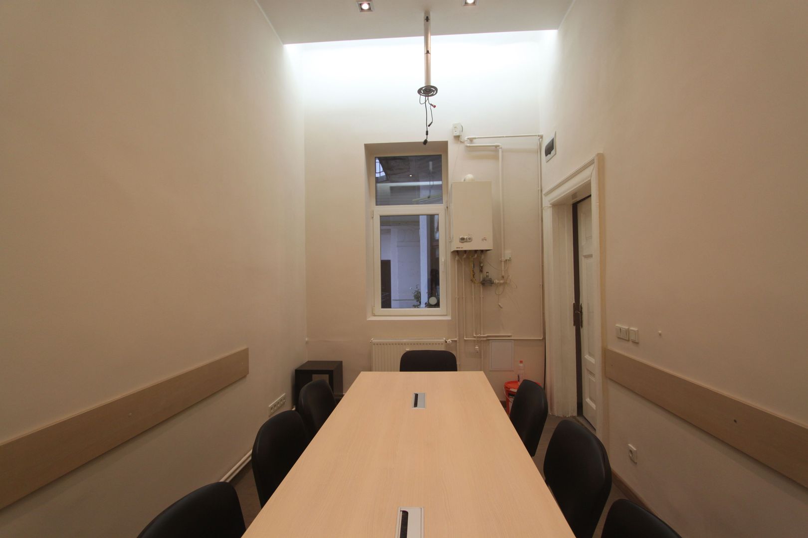 Spațiu de birouri mobilat - 120mp  în zona Unirii. - Poză 7