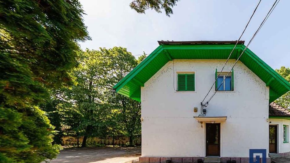 Vila cu 6 cam si 6 bai- 3465 mp teren- ideala pentru dezvotarea unui bussines  - Poză 29