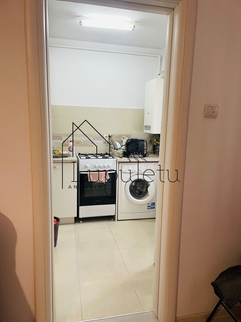 Garsonieră de Vânzare | Balcon si Pivniță | Vasile Aaron - Poză 2