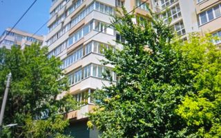 Apartament 3 camere semidecomandat - Poză 1