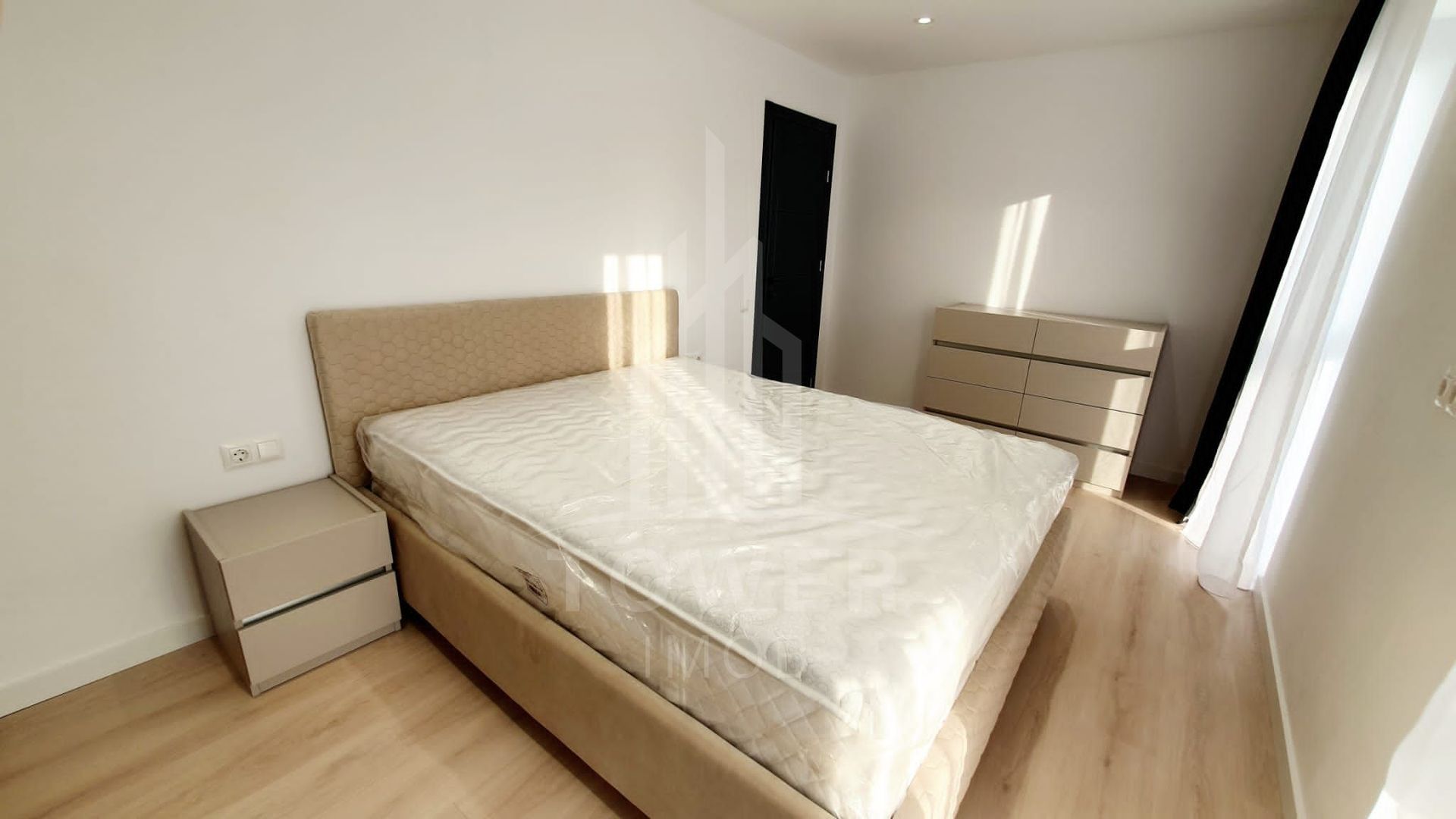 Apartament de lux cu 3 camere în Turnișor - Poză 4