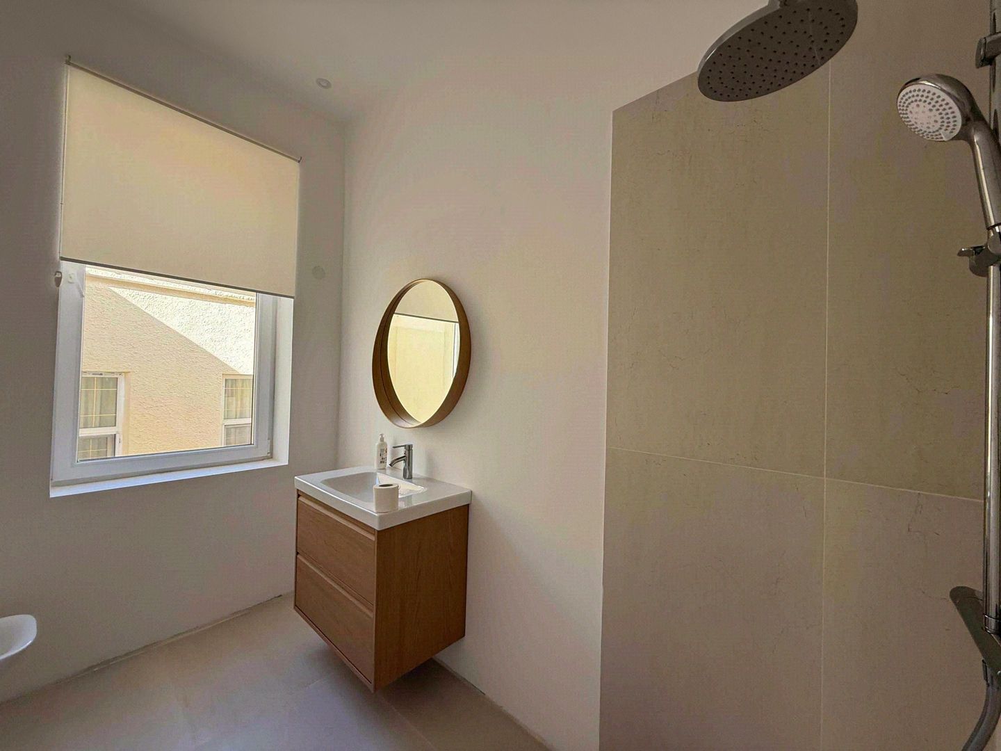 Vilă elegant renovata pentru business de prestigiu - Poză 14