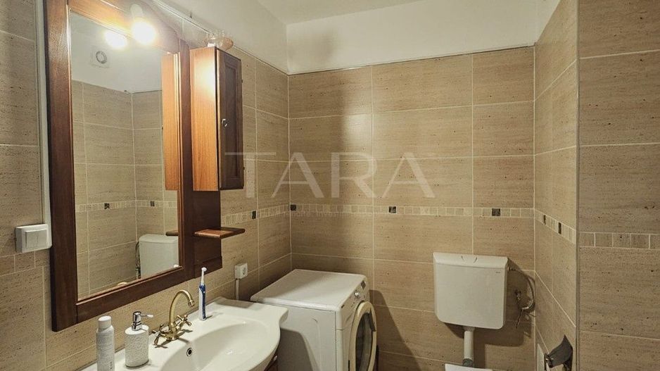 Apartament cu 2 camere, mobilat și utilat, cu parcare cu CF. Florești. - Poză 4