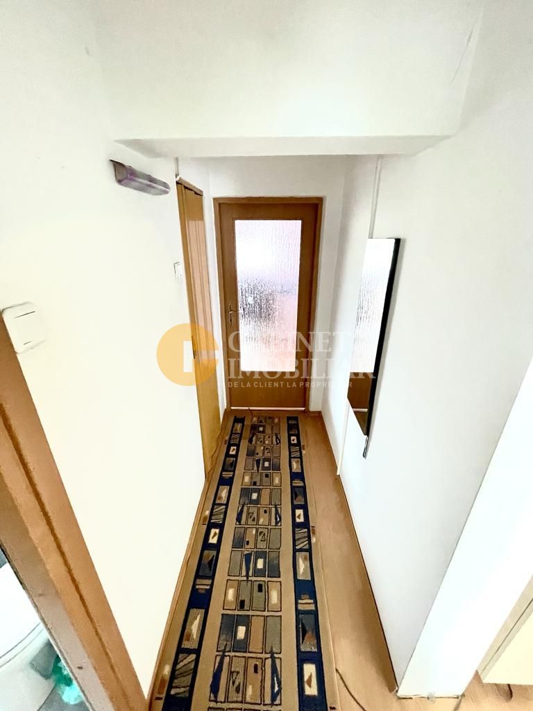 Apartament cu 3 camere - Etaj Intermediar -  Podu Ros 1001 Articole - Poză 6