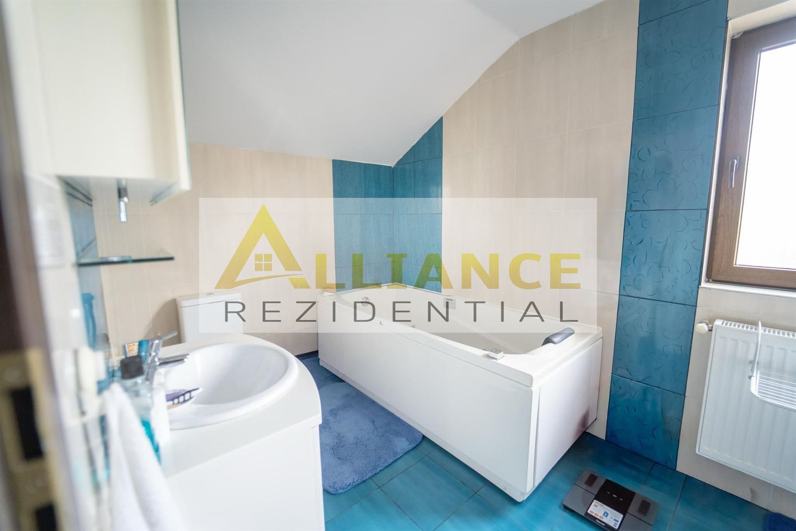 VILA MOBILATA si UTILATA- jacuzzi piscina incalzita - Poză 16