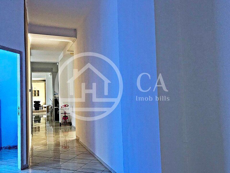 Spatiu comercial de inchiriat cu 7 camere in zona Iosia Nord, Oradea - Poză 15