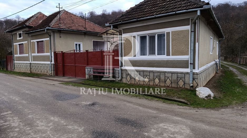 Casa cu 6 camere | Sitari | Bihor - Poză 1