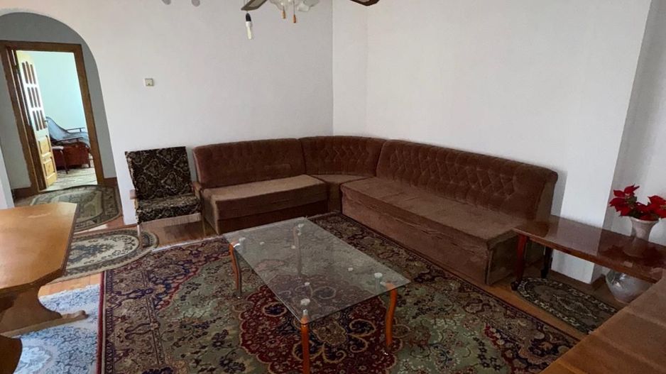 vand casa zona Biserica Noua , P+ET 1 - Poză 4