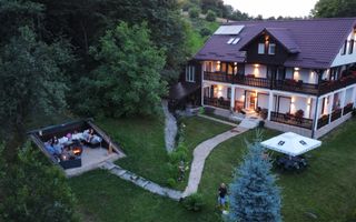 Vilă in Bran cu teren de 28.000 mp și priveliște spectaculoasa - Poză 1