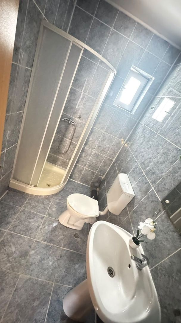 Apartament scara interioara - Poză 8
