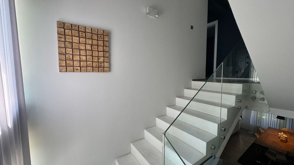 Vila de LUX Tunari, 214m2 utili, 600 curte - Poză 18