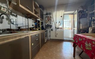 VANZARE APARTAMENT 4 CAMERE | 100 MP TOTALI | OTOPENI - Poză 9