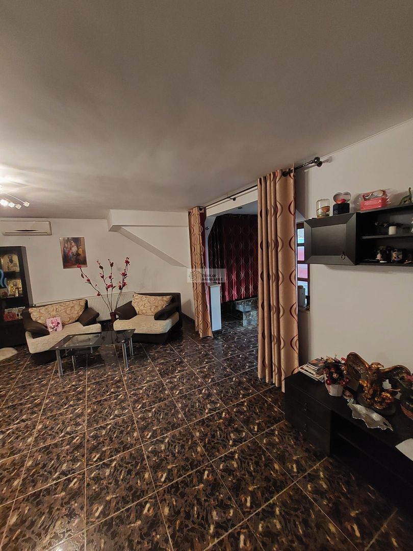 Casa/vila de vanzare in Garoafa /Vrancea - Poză 7