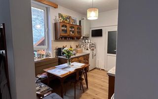 Casa 3 camere 73,73 mp parter 2 pivnite si magazie centru Cisnadie - Poză 6