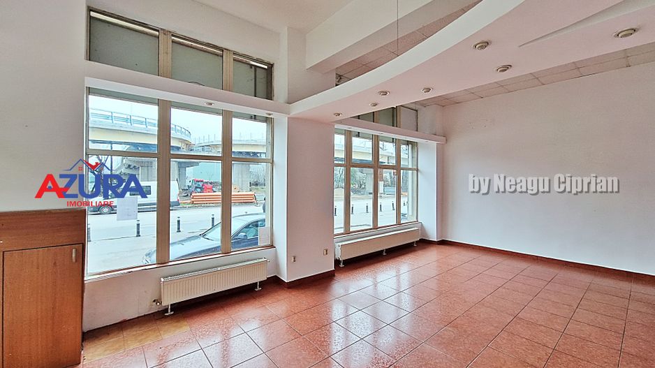 AZURA Imobiliare - Spatiu Comercial Stradal Pitesti, Vitrina Mare - Poză 2