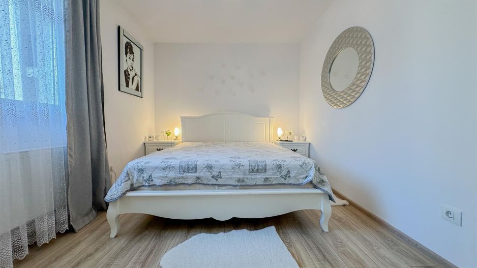 Apartament superb 2 camere + parcare Urban Coresi - Poză 14