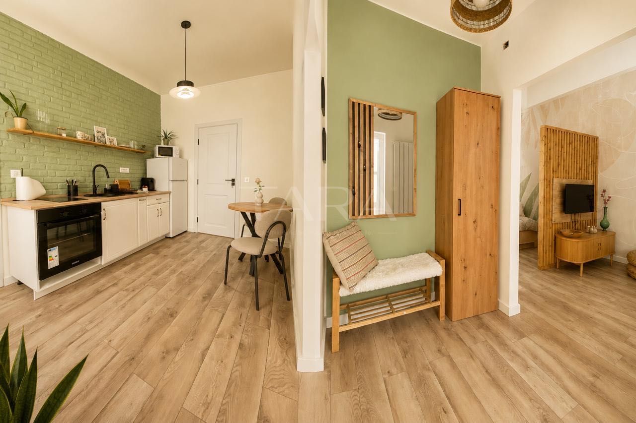 Apartament ultracentral, 40 mp, etaj 1, Piața Unirii. - Poză 1