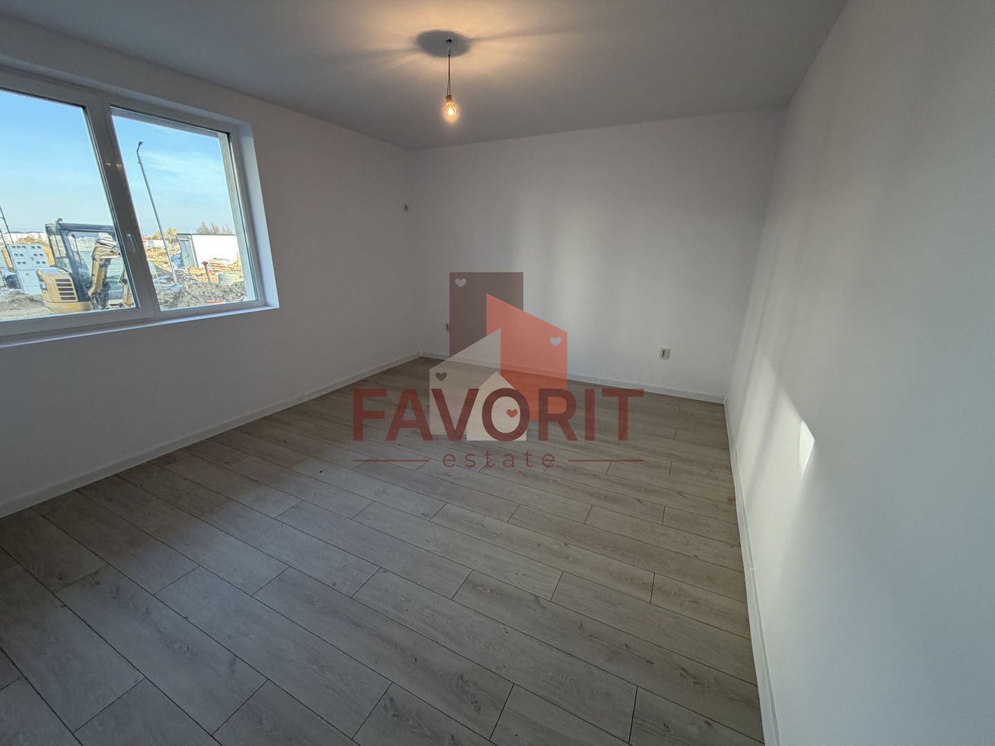 Disponibil imediat. Decomandat. TVA 21% inclus in pret - Poză 6