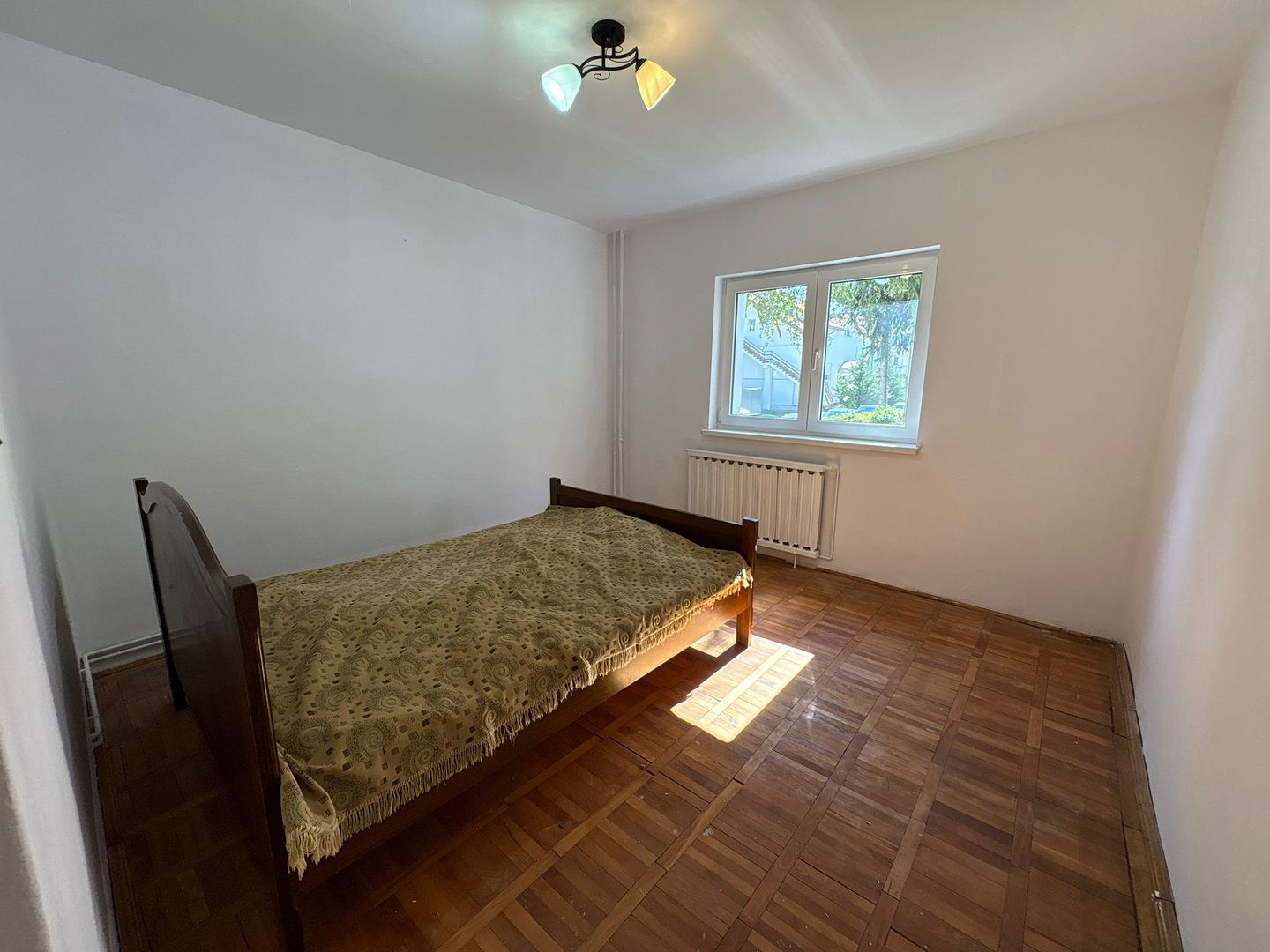 Apartament 2 camere decomandat str. Crângului (parter) lângă liceul Economic - Poză 8