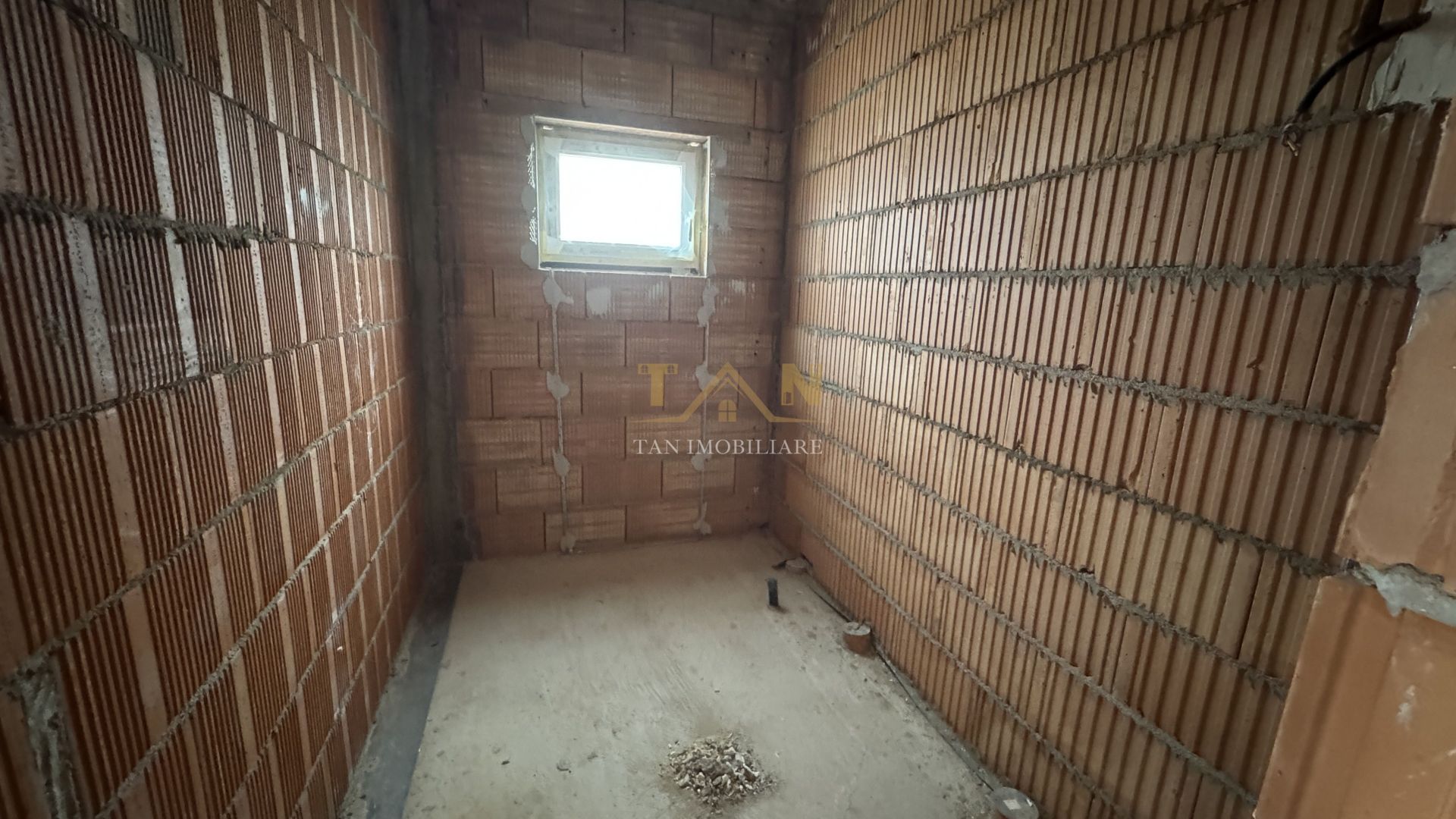 Duplex cu 3 camere, 80 mp utili Mosnita Veche - Poză 8