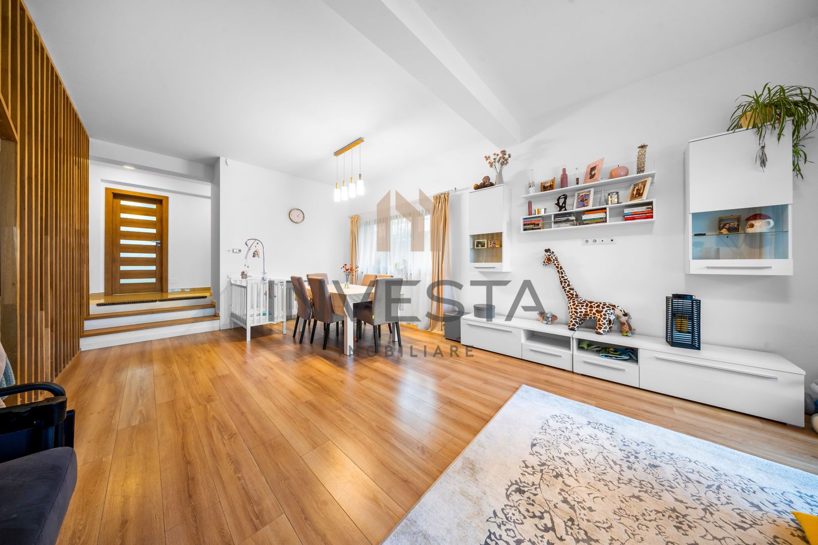 Duplex premium 136 mp utili cu gradina proprie si 2 parcari in Europa - Poză 2