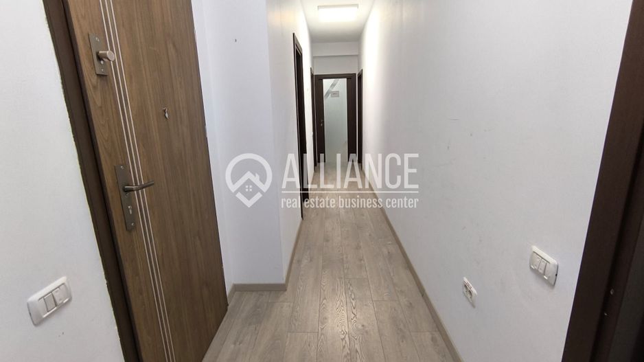 CENTRU ANAF (cod03)- Birou luminos si cochet ! - Poză 5