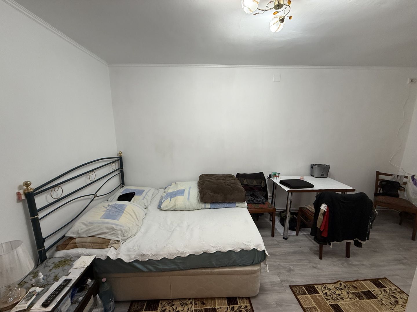 Garsonieră 24 mp - renovată, mobilată și utilată complet - Campina - Poză 3